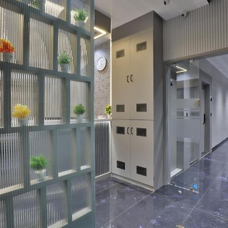 Hotel Legacy Ahmedabad Bagian luar foto