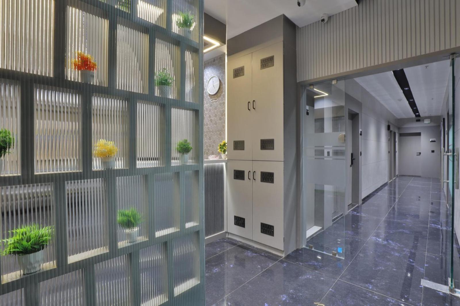 Hotel Legacy Ahmedabad Bagian luar foto